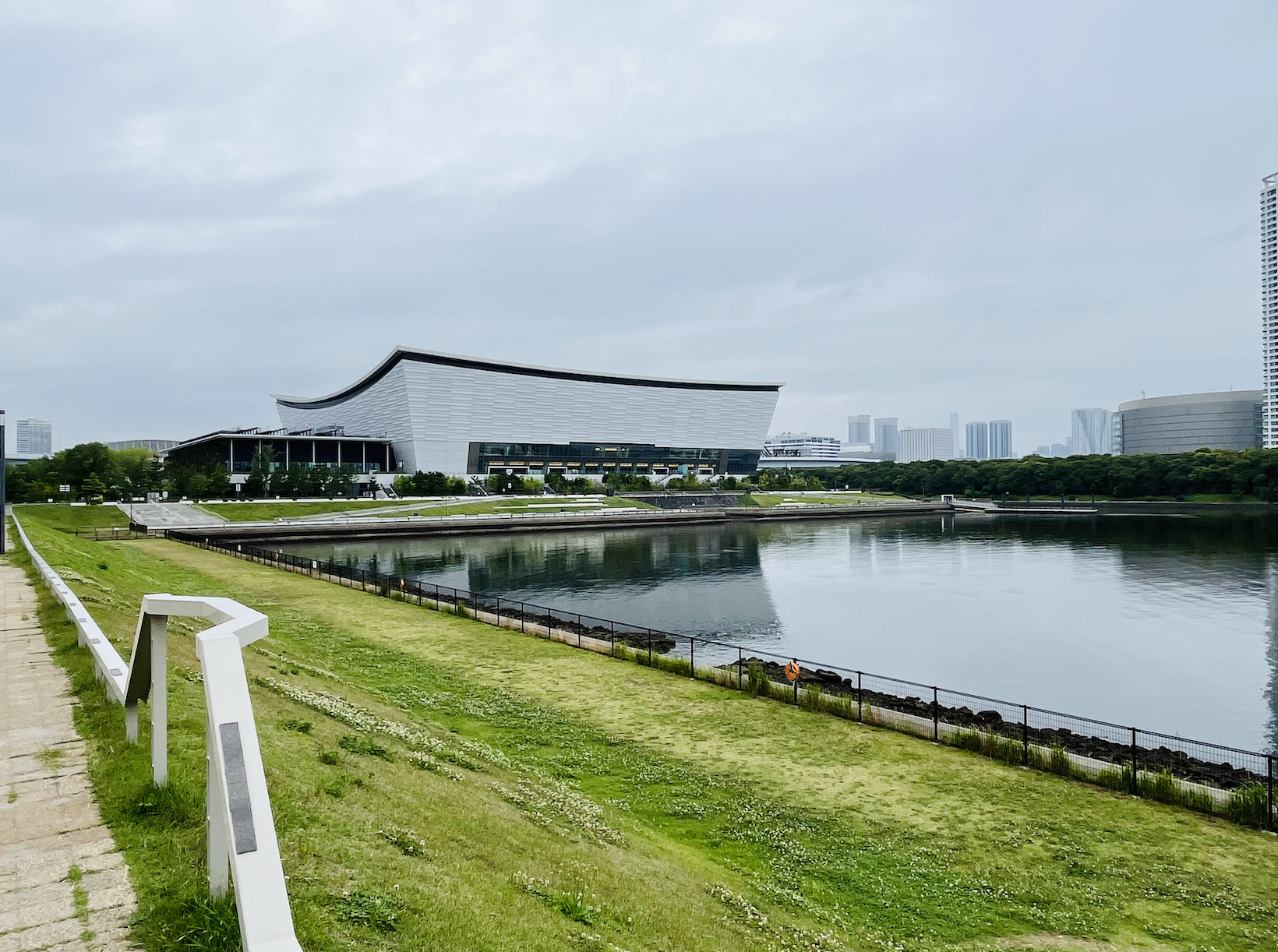 【活動レポート】『あいつ、湾岸タワマン買ったってよ』出版記念パーティー＆FJ感謝祭2026を開催しました！約100名の皆さまと紡いだ湾岸の「ご縁」